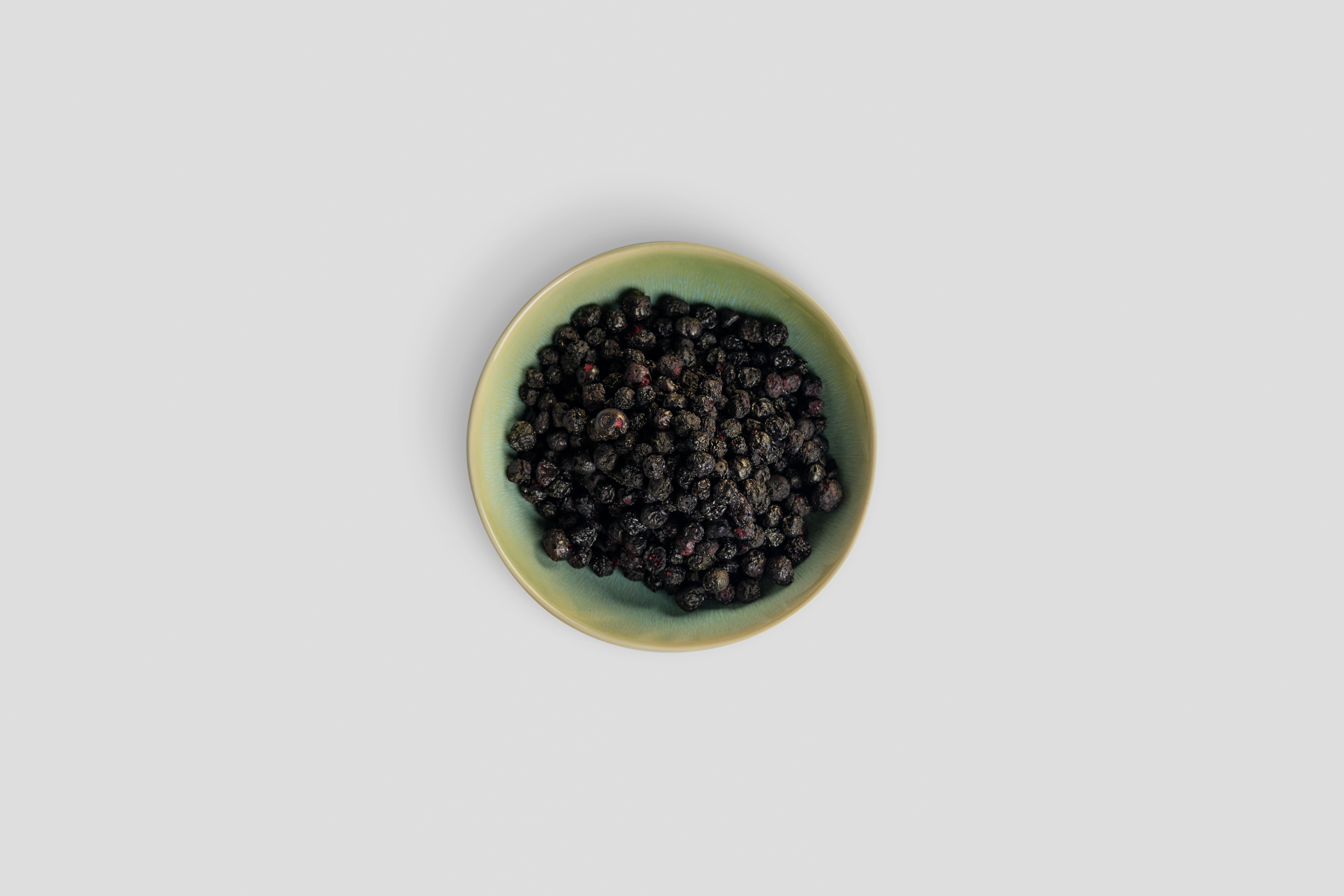 Heidelbeeren in zwei offenen Händen