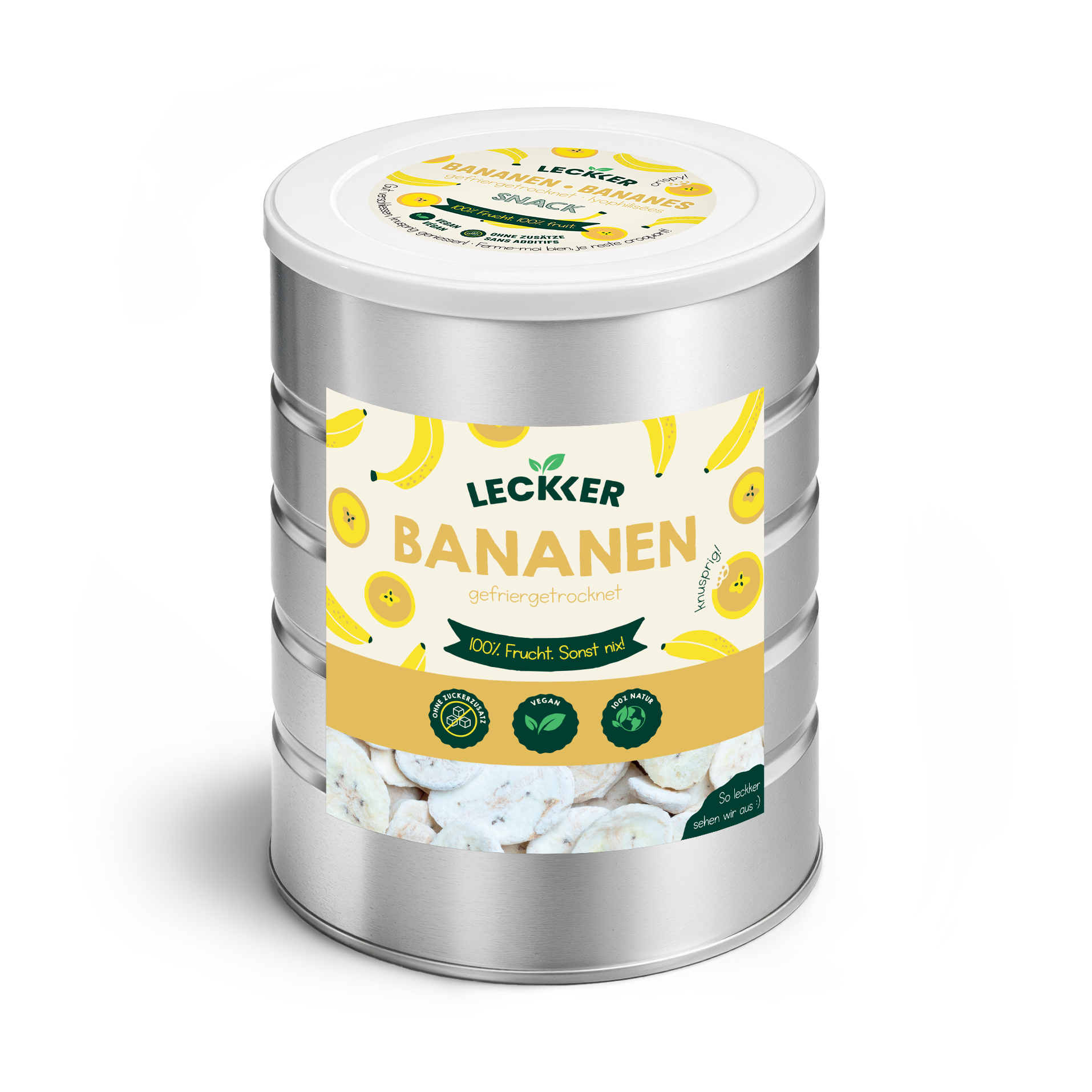 Frau isst gefriergetrocknete erdbeere und banane